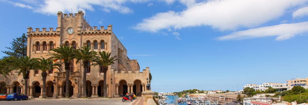 Conducir por Menorca y sus alrededores